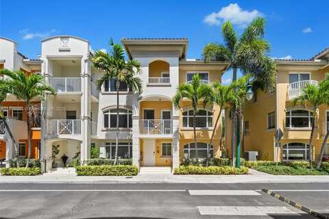 18413 NE 27th Ct, Aventura, FL 33160