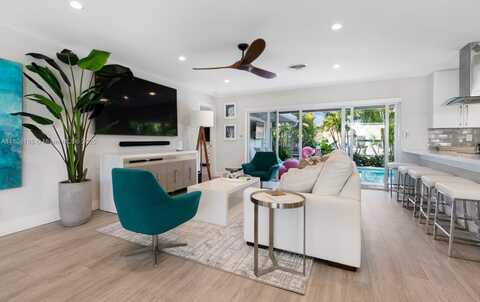 5821 NE 14th Way, Fort Lauderdale, FL 33334
