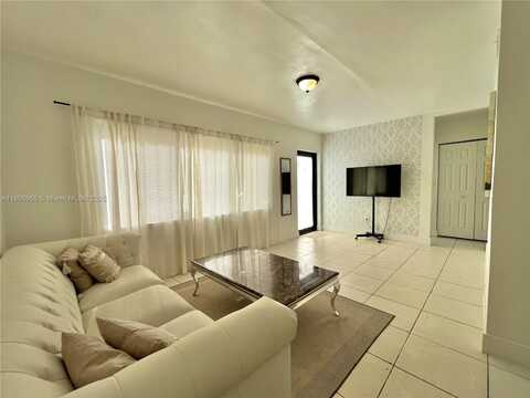 877 80th St, Miami Beach, FL 33141