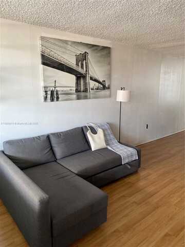 1732 Meridian Ave, Miami Beach, FL 33139