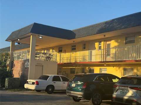 19305 NE 2nd Ave, Miami, FL 33179