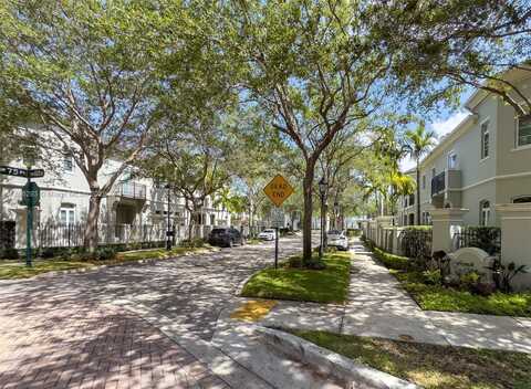 10170 SW 75th Pl, Pinecrest, FL 33156