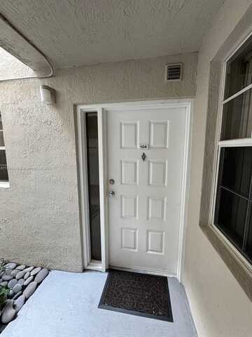 2861 N Oakland Forest Dr, Oakland Park, FL 33309