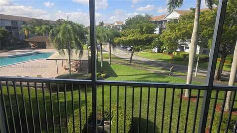 12500 SW 5th Ct, Pembroke Pines, FL 33027