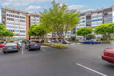 1100 Saint Charles Pl, Pembroke Pines, FL 33026