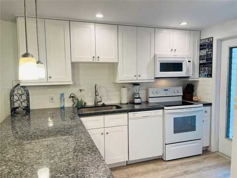 1000 Hillcrest CT., Hollywood, FL 33021