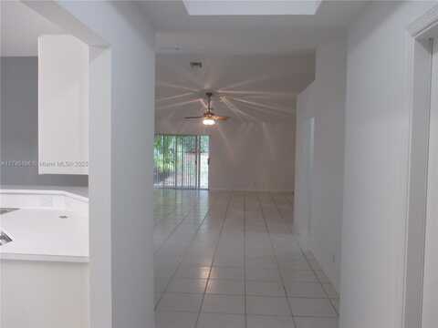 4112 Pine Ridge Ln, Weston, FL 33331