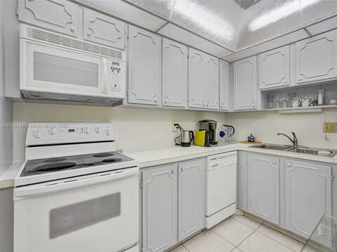 3113 S Ocean Drive, Hallandale Beach, FL 33009