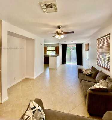 1802 Sonrisa St, Riviera Beach, FL 33404