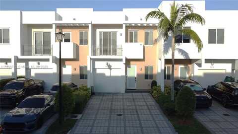 7221 NW 103rd Path, Doral, FL 33178