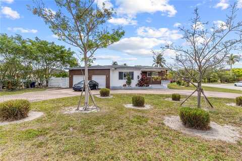6690 Miramar Pkwy, Miramar, FL 33023