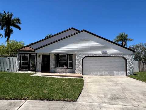 13570 SW 10th Pl, Davie, FL 33325