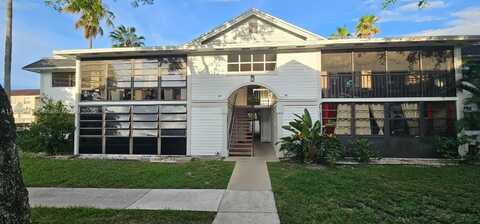 18965 NW 62nd Ave, Hialeah, FL 33015