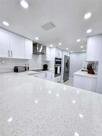 7040 Coral Way, Miami, FL 33155
