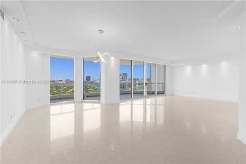 21200 Point Pl, Aventura, FL 33180