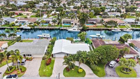 2770 NE 8th Ct, Pompano Beach, FL 33062
