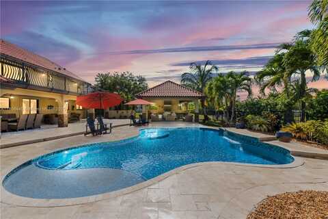 11915 Green Oak Dr, Davie, FL 33330