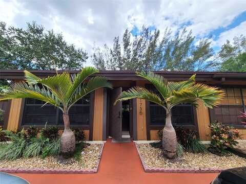 1730 Acorn Ln, Pembroke Pines, FL 33026