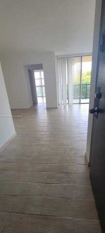 11800 SW 18th St, Miami, FL 33175