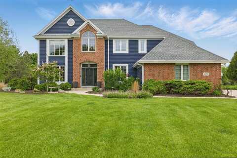 628 Sedge Meadow Ct, Summit, WI 53066