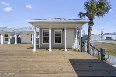 303 Delmas Avenue, Pascagoula, MS 39567