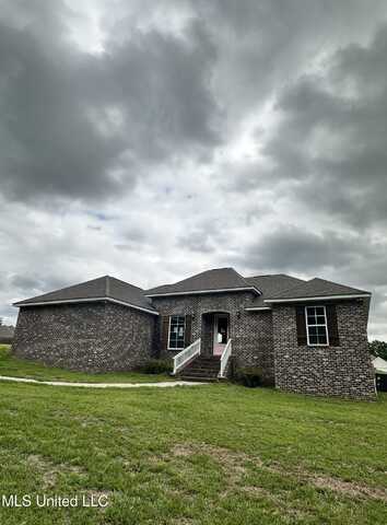 8 Shade Tree Drive, Carriere, MS 39426