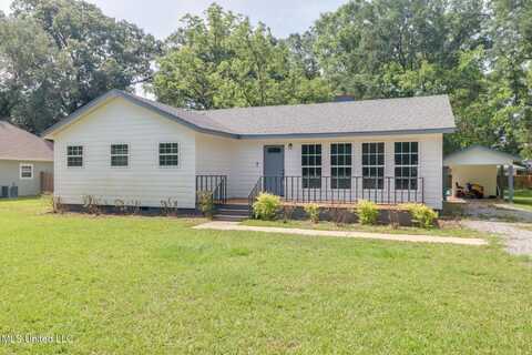 557 S Pine Street, Lucedale, MS 39452