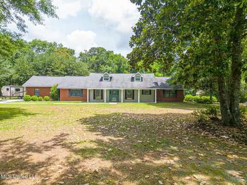7500 Davenport Lane, Ocean Springs, MS 39564