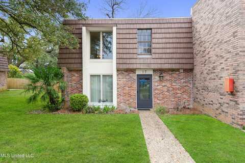 527 Front Beach Drive, Ocean Springs, MS 39564