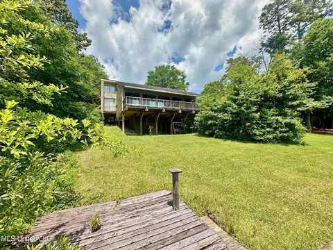 577 W Lakeshore Drive, Carriere, MS 39426