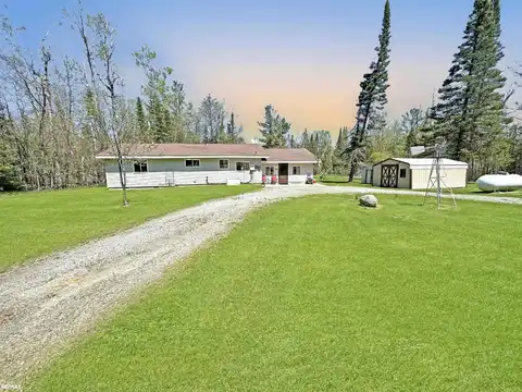 8166 Otter Trail, Alpena, MI 49707
