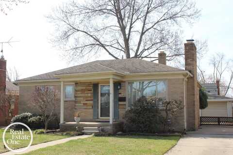 21640 Chalon, Saint Clair Shores, MI 48080
