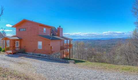 249 Grant Drive, BRASSTOWN, NC 28906