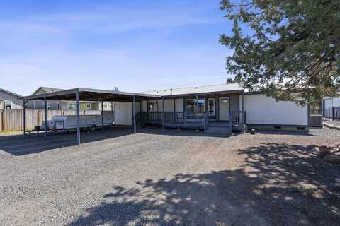 605 SE Kinkade Road, Madras, OR 97741