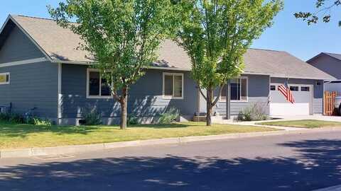 596 Naomi Street, Metolius, OR 97741