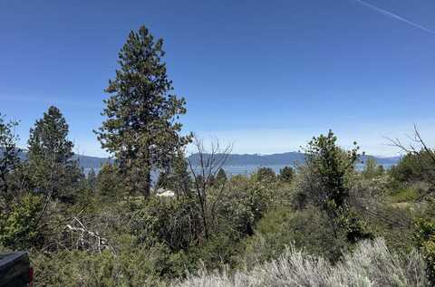 Oregon Shores Drive, Chiloquin, OR 97624