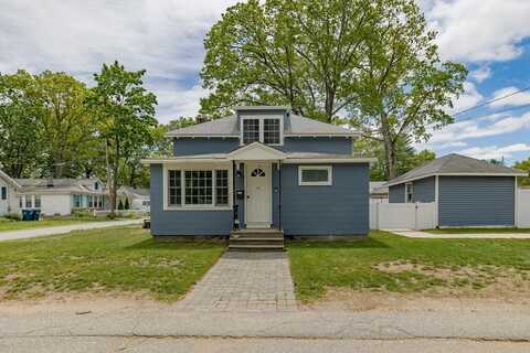 18 Vernon St, Tewksbury, MA 01876