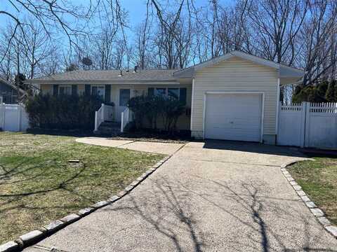 118 Montrose Drive, Port Jefferson Station, NY 11776