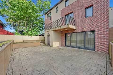 6-27 129th Street, College Point, NY 11356