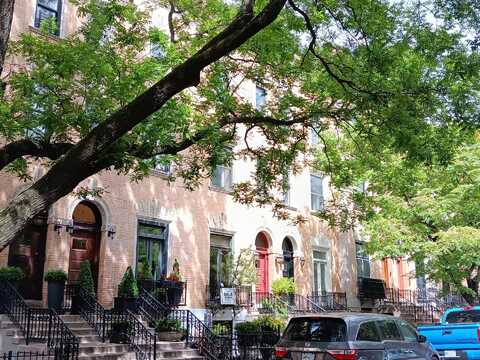 229 W 138TH Street, New York (Manhattan), NY 10030