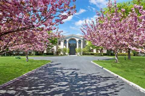 8 Tatem Way, Old Westbury, NY 11568