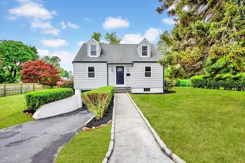 250 Bainbridge Avenue, Thornwood, NY 10594
