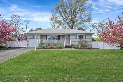 22 Hollis Drive, Sound Beach, NY 11789