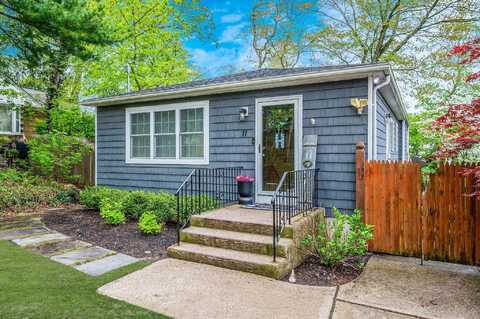 11 The Lane, Rocky Point, NY 11778