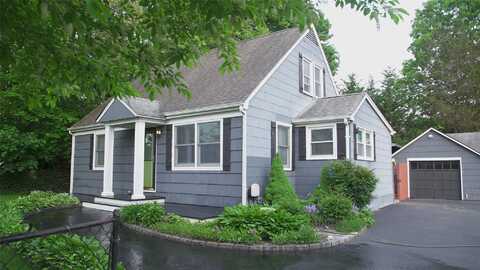 113 East 12th Street, Huntington Station, NY 11746