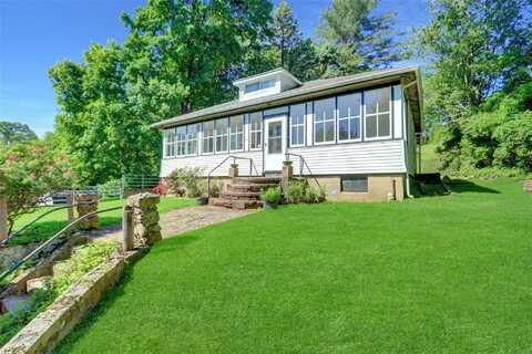 5 The Promenade, Glen Head, NY 11545