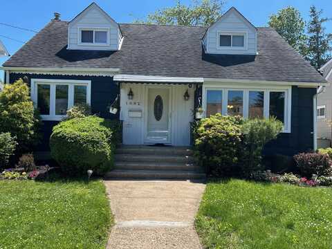 1882 Gerald Avenue, East Meadow, NY 11554
