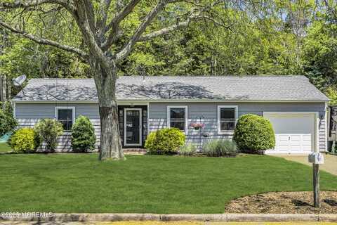 16 Bayberry Drive, Lanoka Harbor, NJ 08734