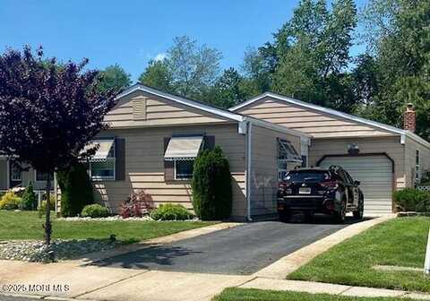 52 Santiago Court, Toms River, NJ 08757