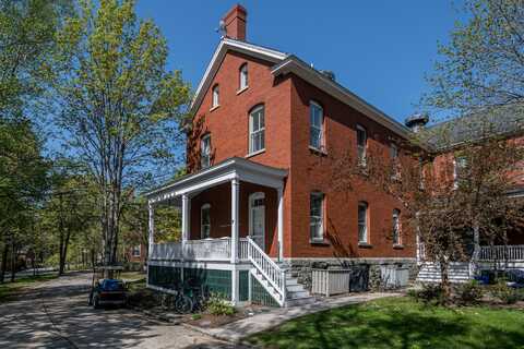 28 Ingalls Road, Portland, ME 04109